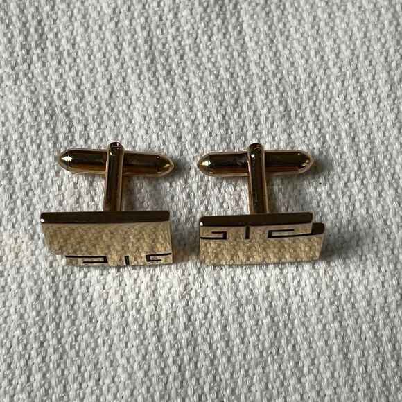 Vintage marked SWANK square gold tone chain pattern cufflinks - Picture 2 of 3